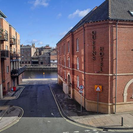 River View York Exterior foto