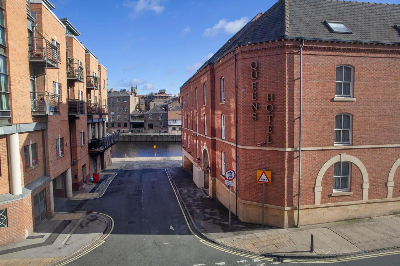 River View York Exterior foto