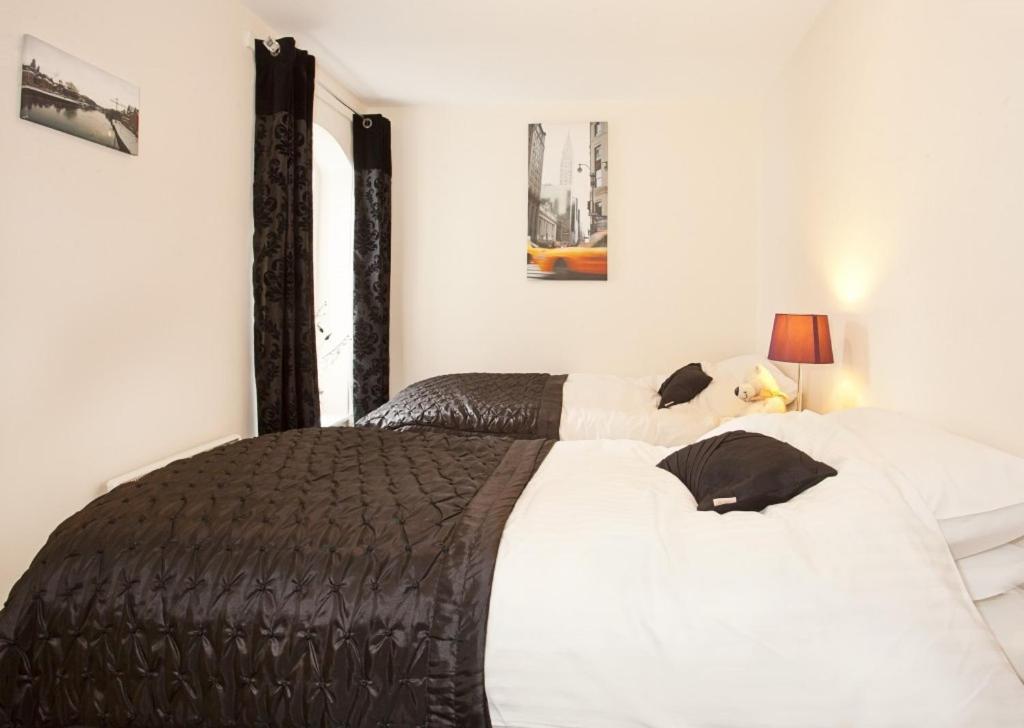 River View York Exterior foto